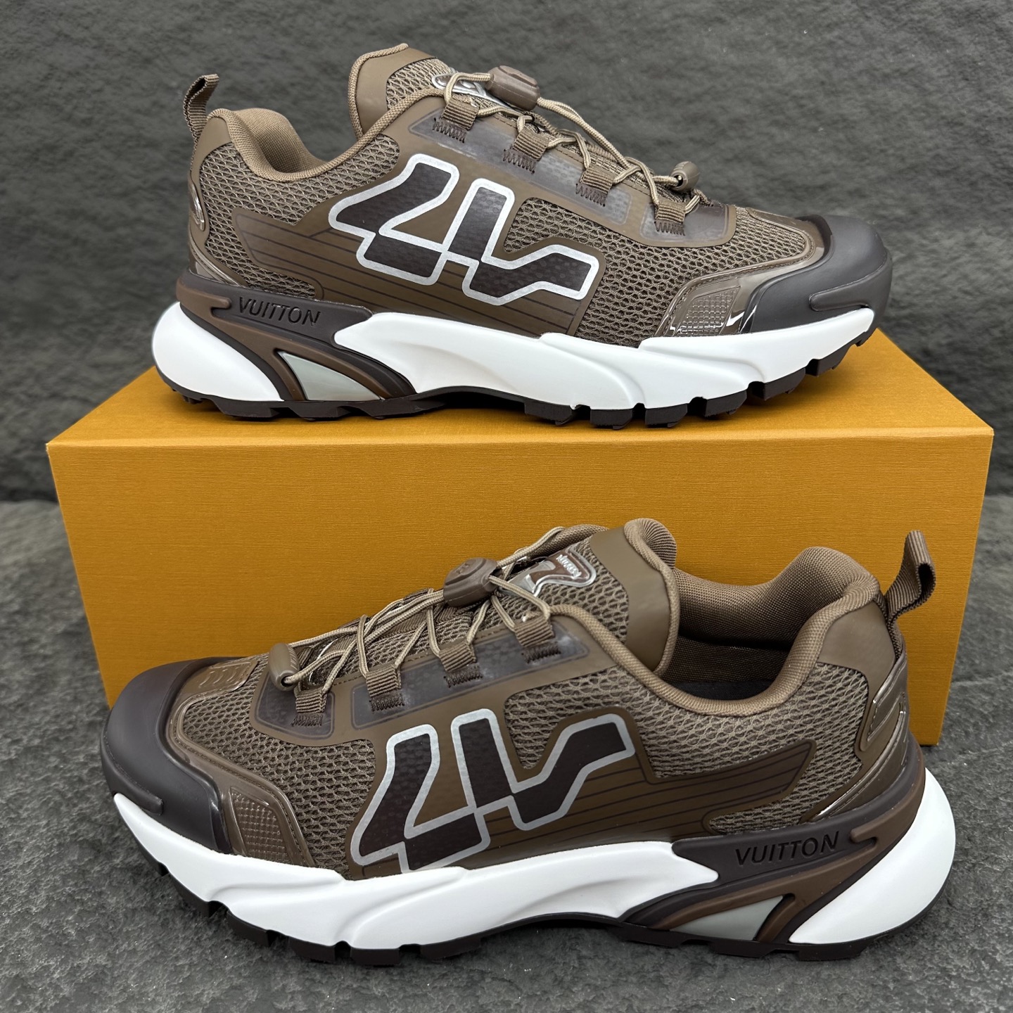 Louis Vuitton LV Runner Tatic Sneaker Size 38-46