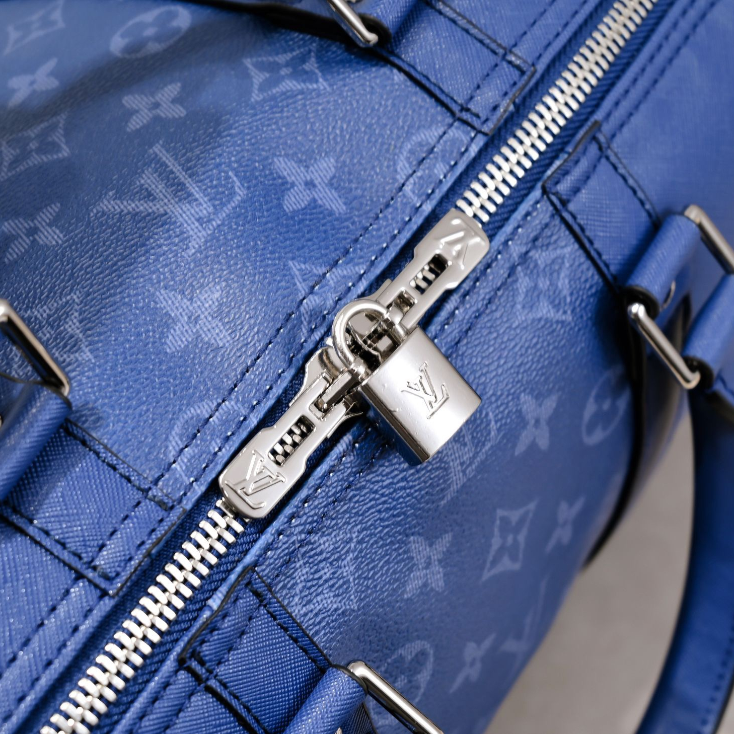 Louis Vuitton Keepall Travel Bags Size 45*27*20cm