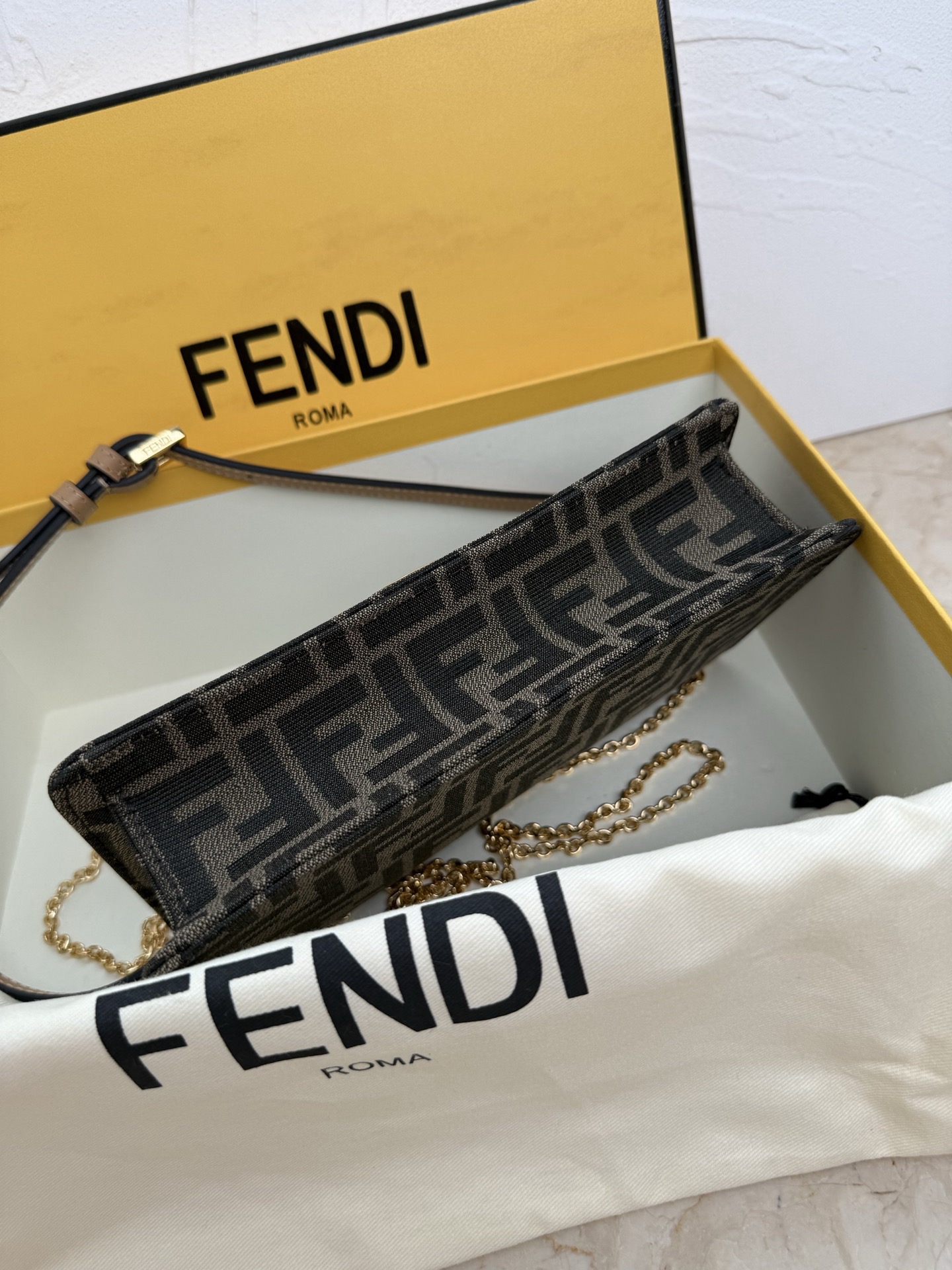 Fendi Shoulder Bags Size 21*11*5cm