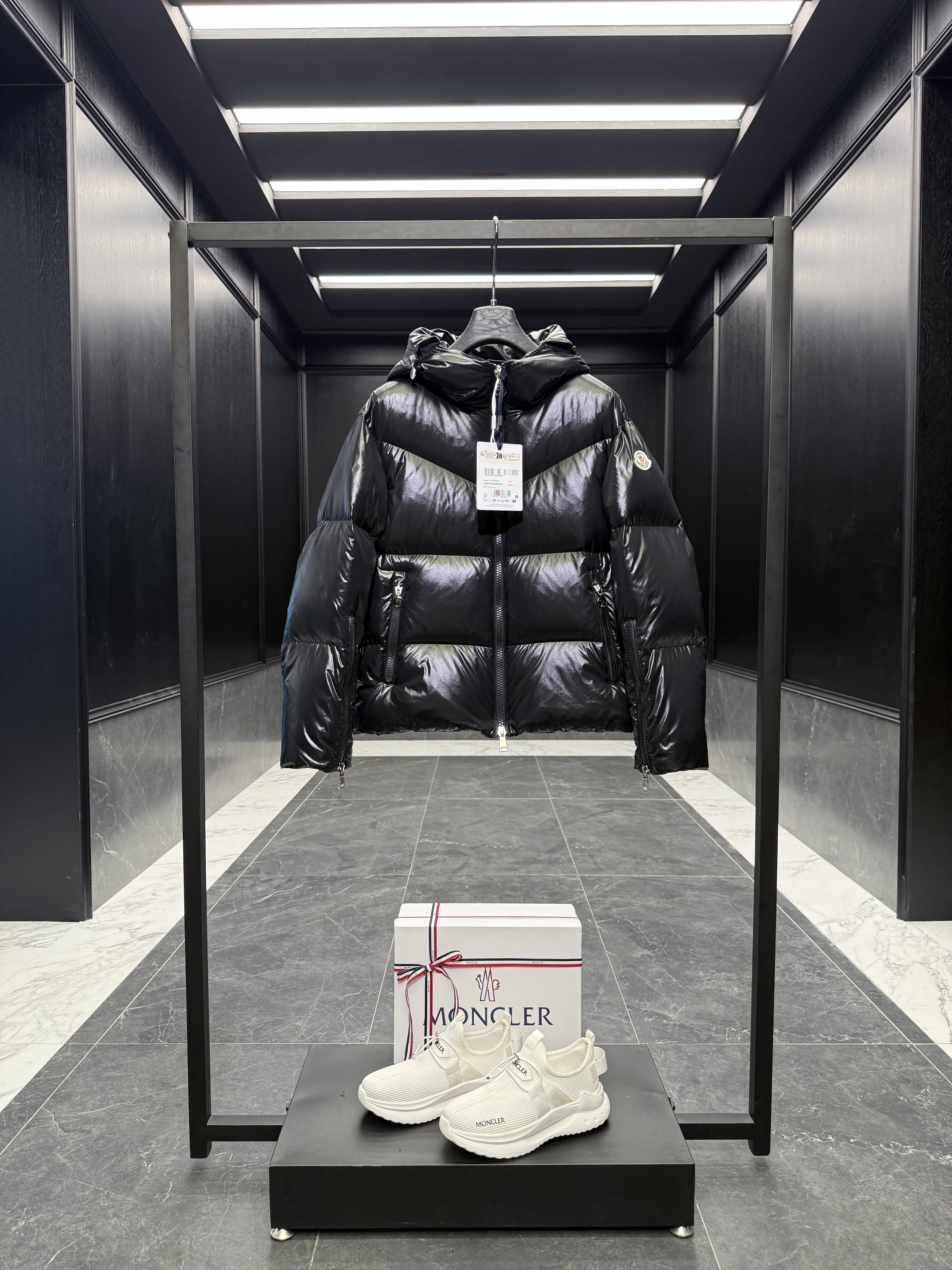 Moncler Women Huppelong Size 1-4