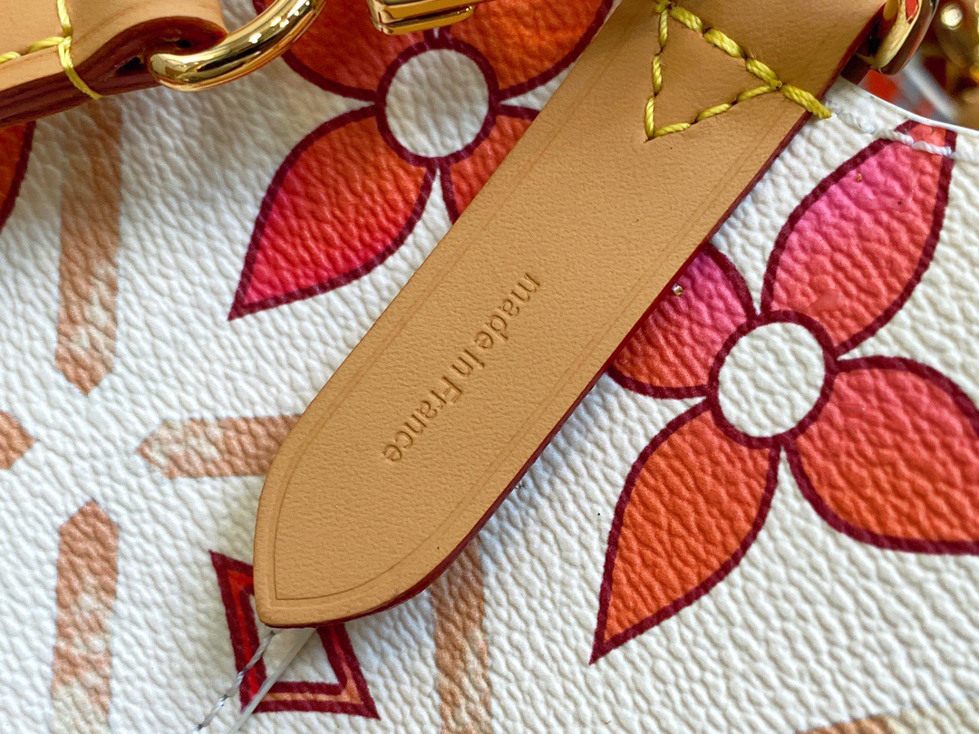 Louis Vuitton M25315 Néonoé BB Shoulder Bag Size 20*20*13cm