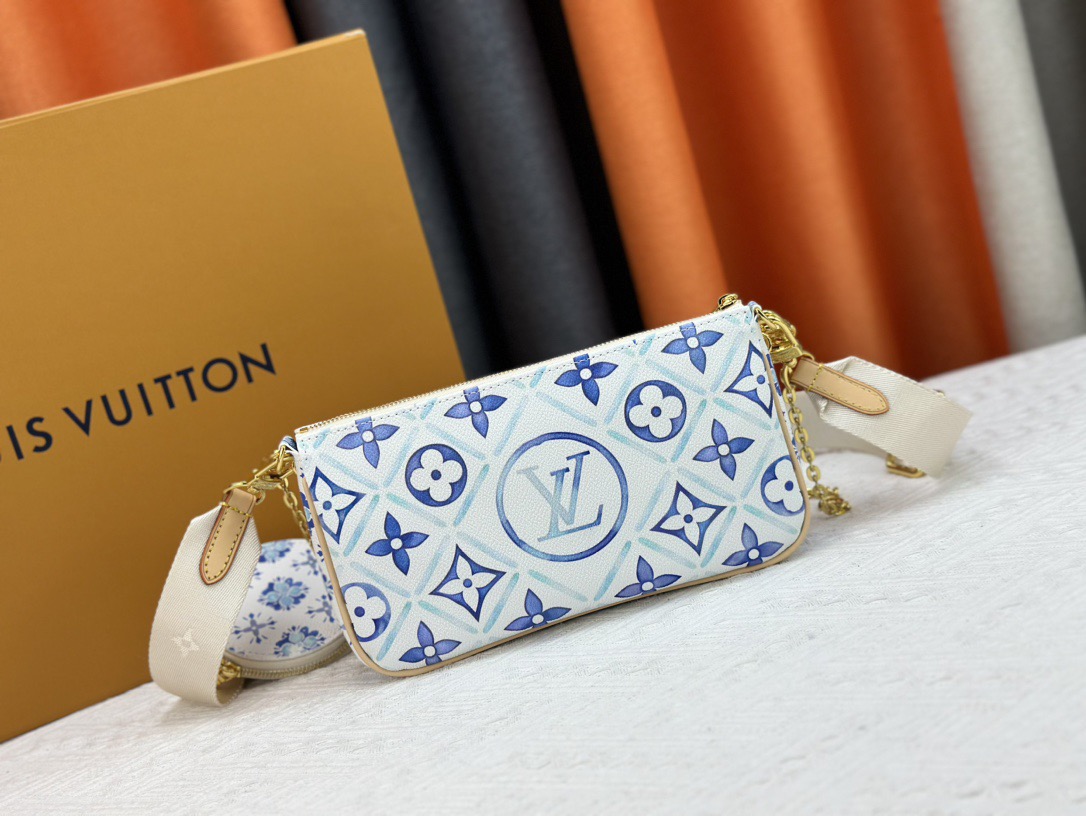 Louis Vuitton M25374 Multi Pochette Accessoires Shoulder Bags Size 24*13.5*4cm