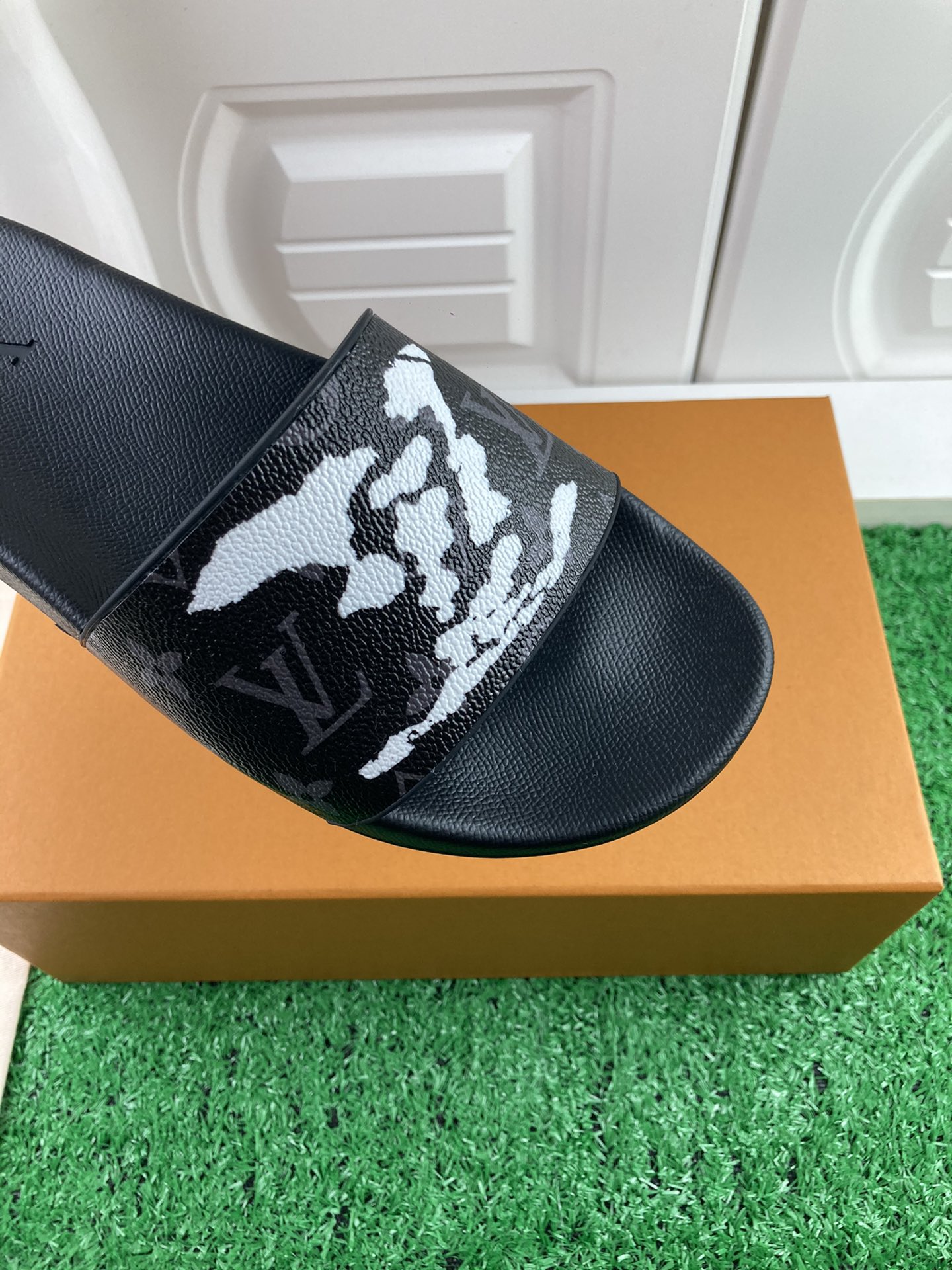 Louis Vuitton 2024ss Candy Series Slippers Size 36-45