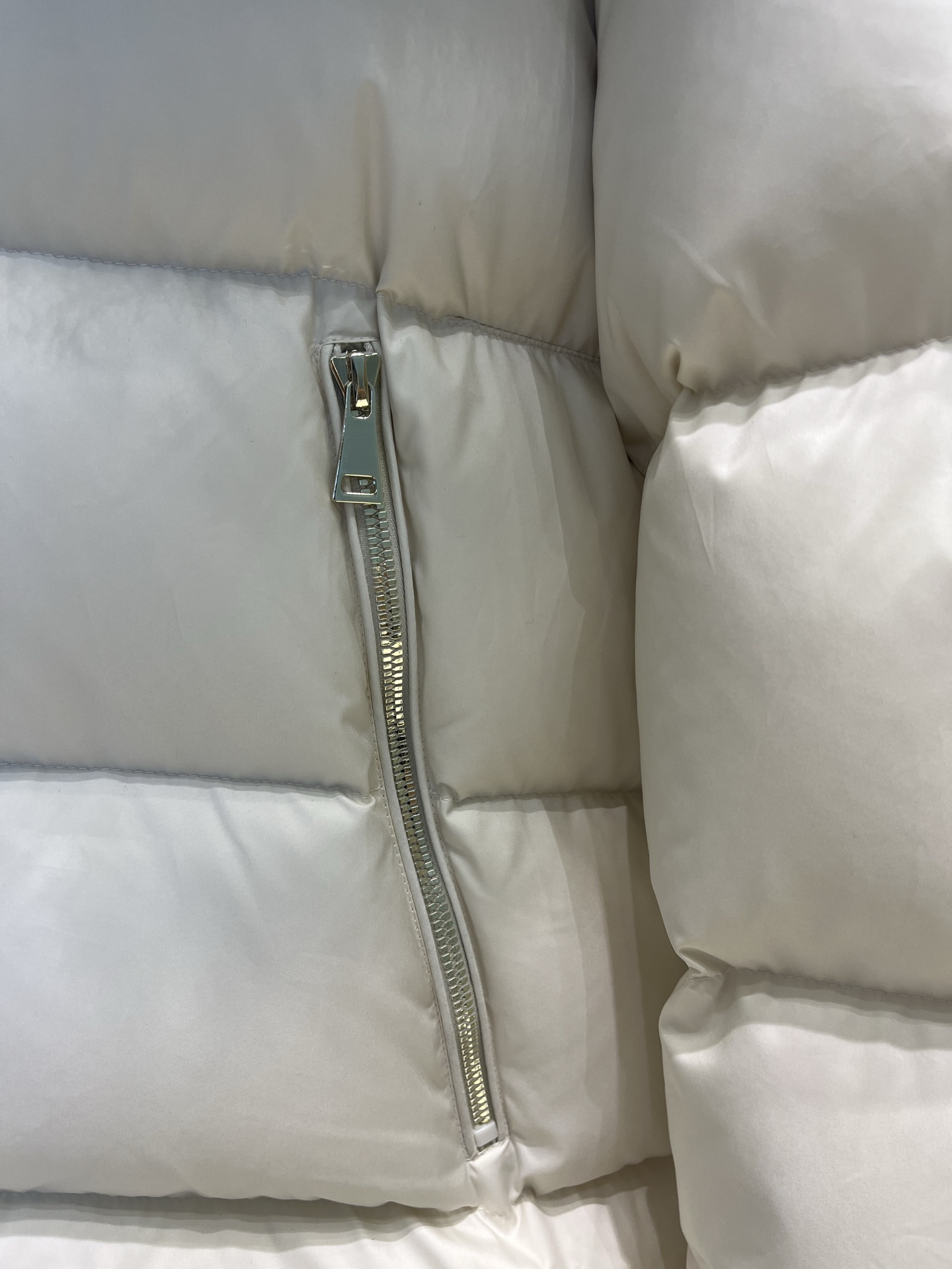 Moncler 25SS Laichefur Women Down Jacket Size 1-4