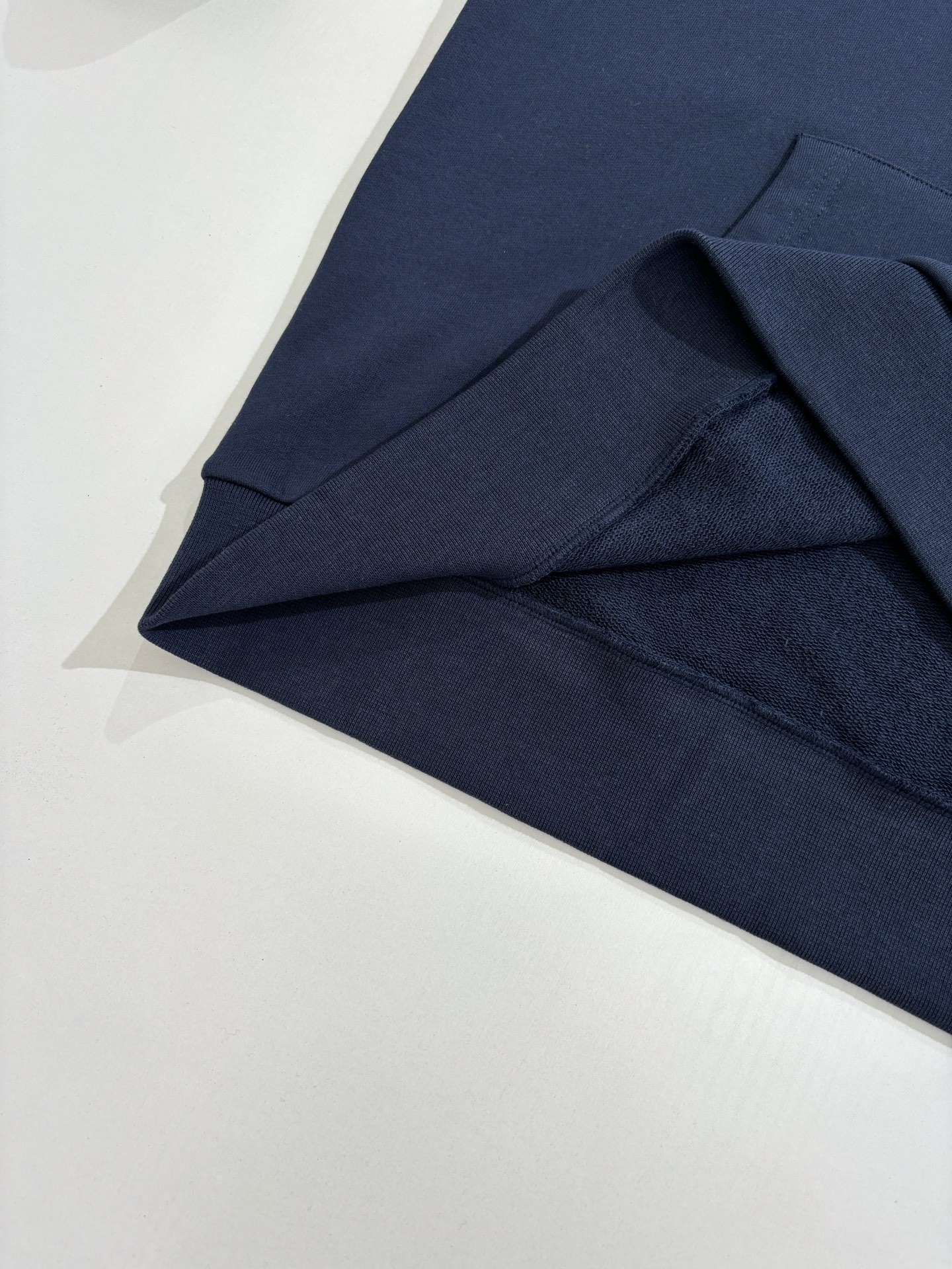 Louis Vuitton Unisex Sweatshirt Size S-XL