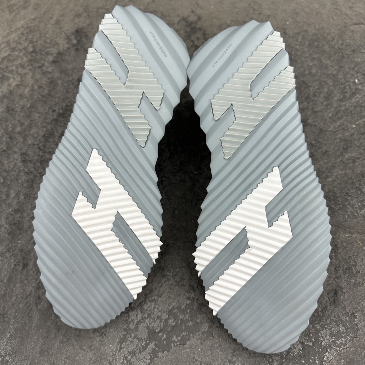 Hermes Bouncing Sneaker Size 40-46