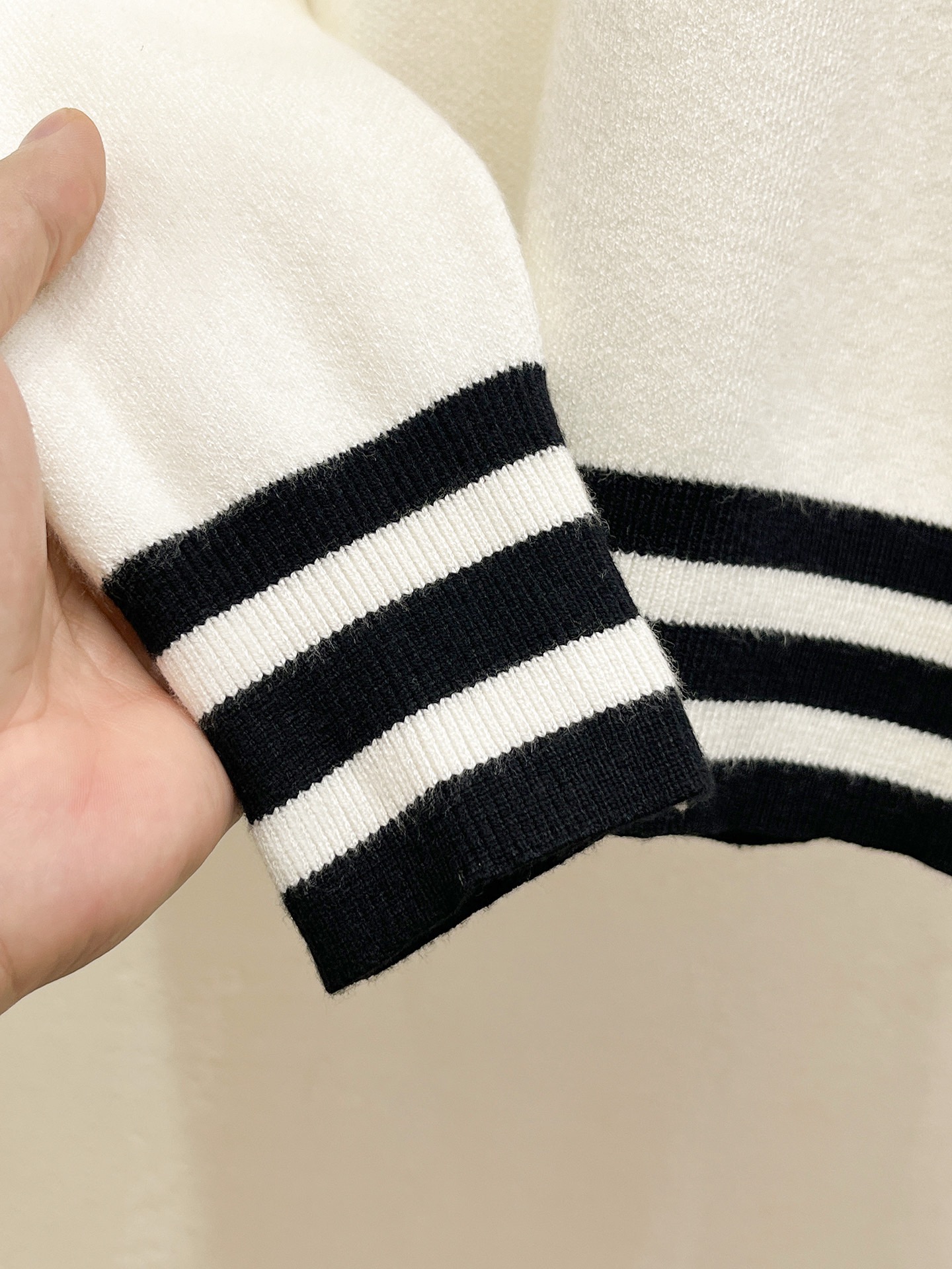 LoeweUnisex Sweatshirt Size M-XXXL