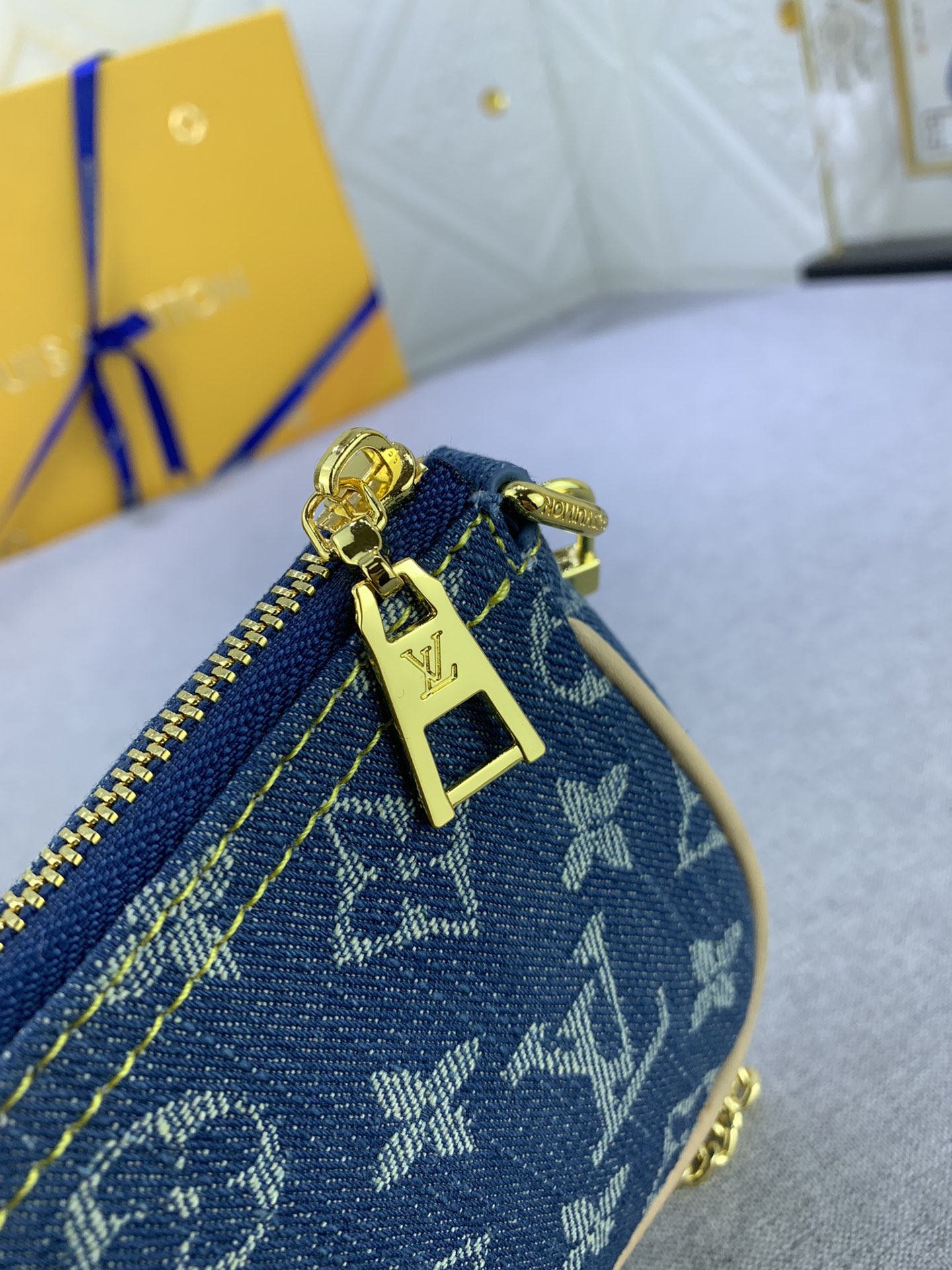 Louis Vuitton M82960 Mini Pochette Accessorie Monogram Denim Cowboy Shoulder Bags Size 4.5*9.5*4cm