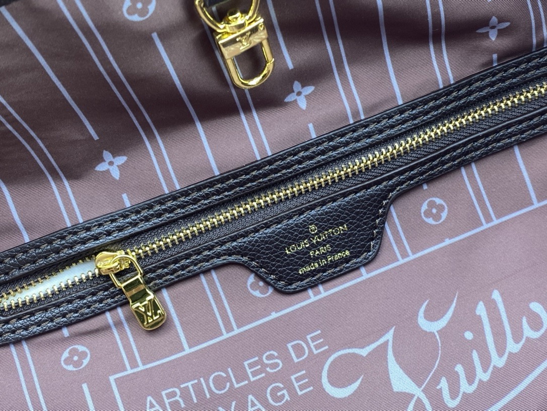 Louis Vuitton Shopping Bags 31*28*14cm