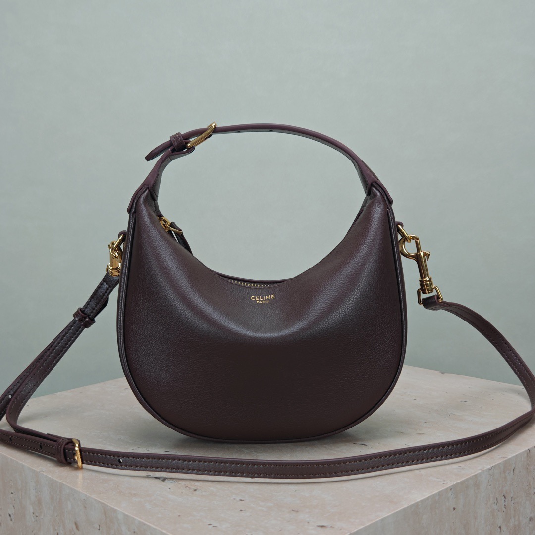 Celine 25ss Lulu Shoulder Bags Size 24*21*5cm