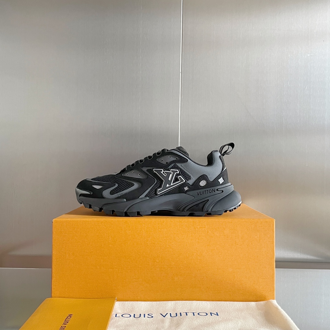 Louis Vuitton LV Runner Tatic Sneaker Size 40-46