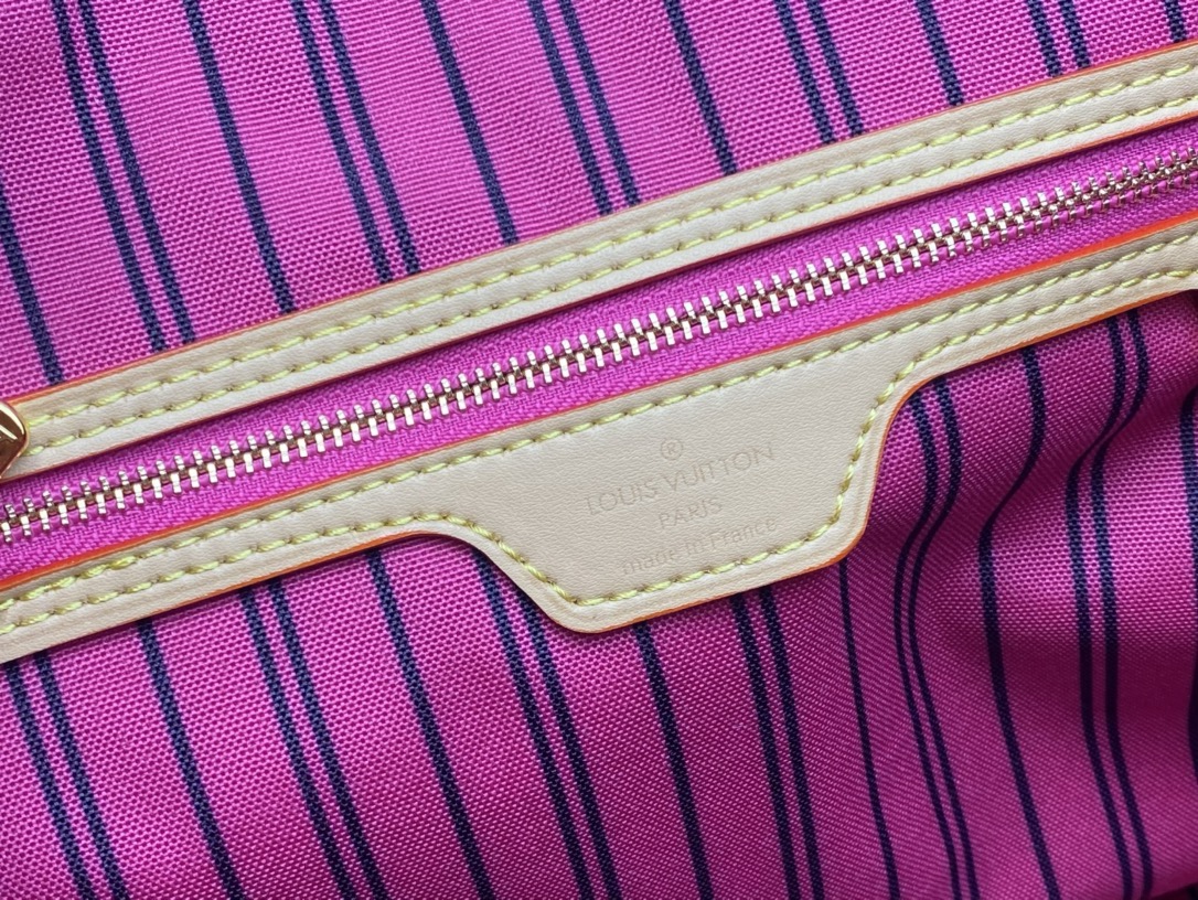 Louis Vuitton Shopping Bags 41*33*15cm