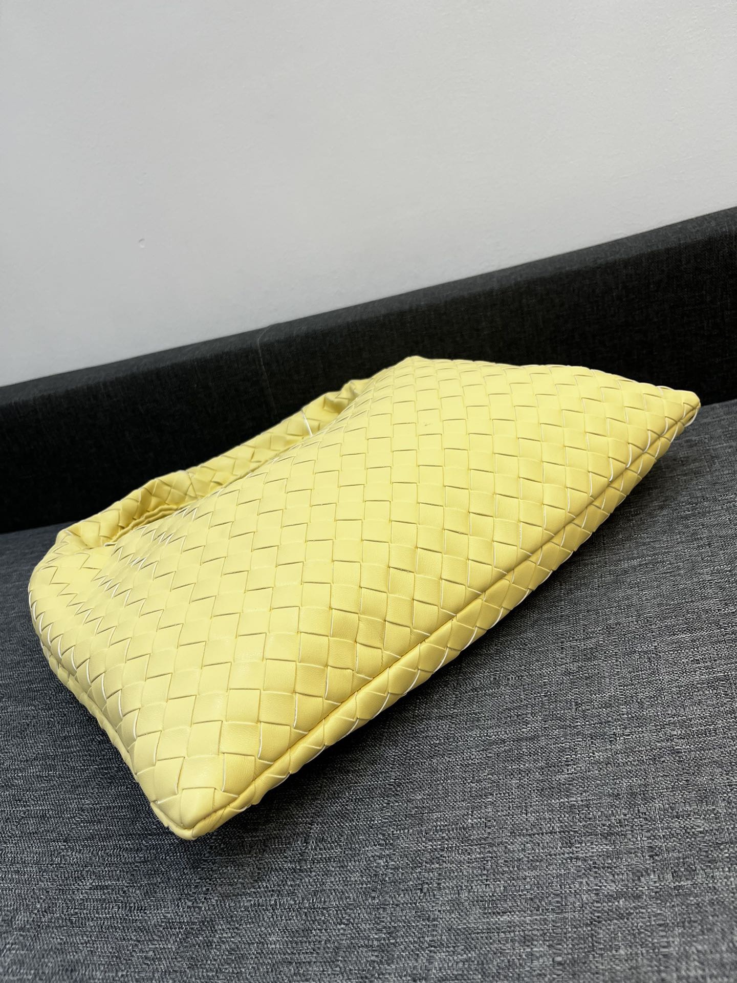 Bottega Veneta HO Shoulder Bags 40*24cm