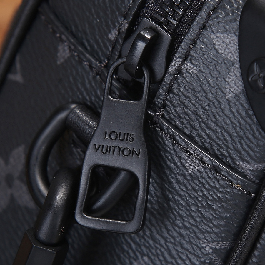 Louis Vuitton M44735 Soft Trunk Men Bags Size 18.5*13*8cm