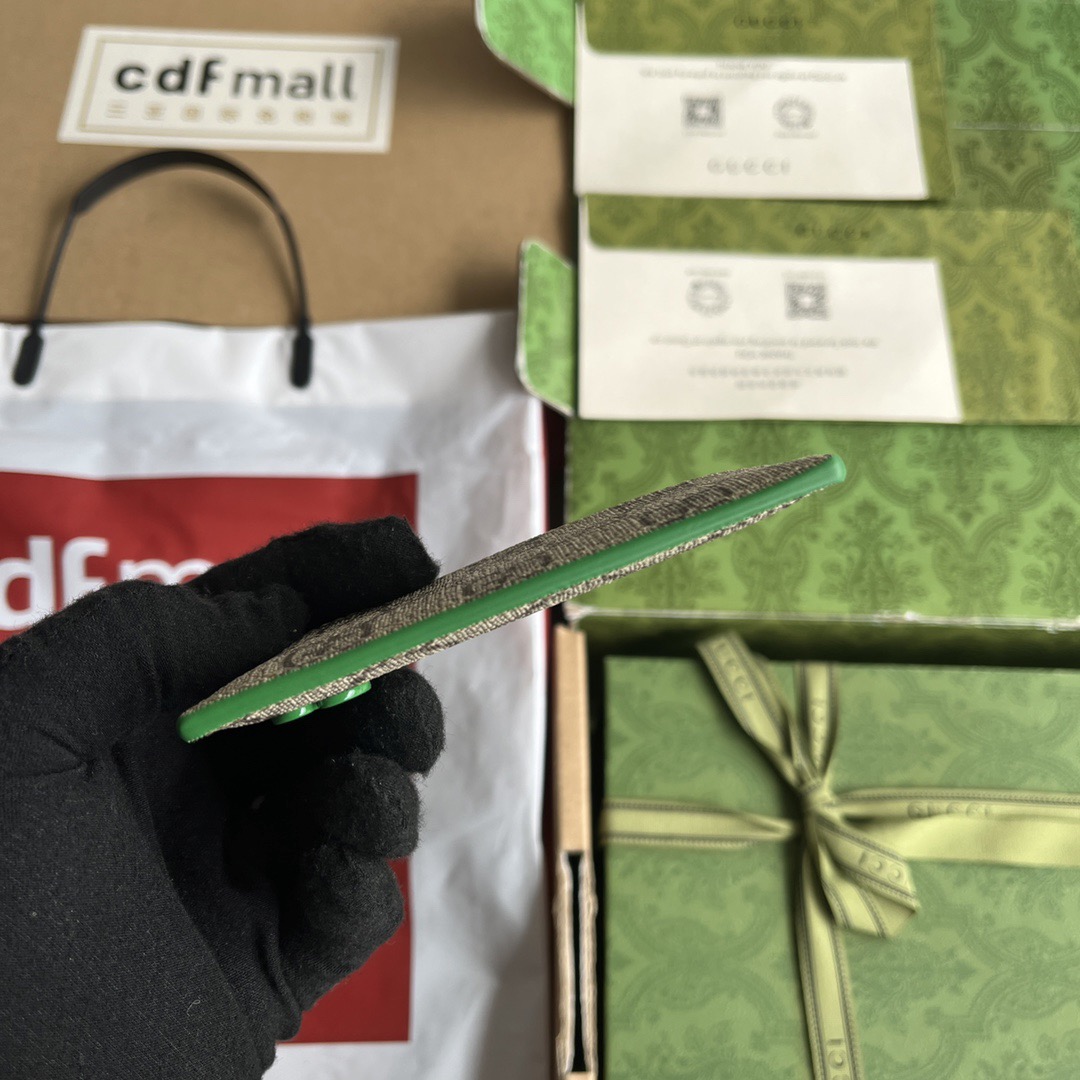 Gucci Kartenetui Mit GG Detail Size 11*7cm