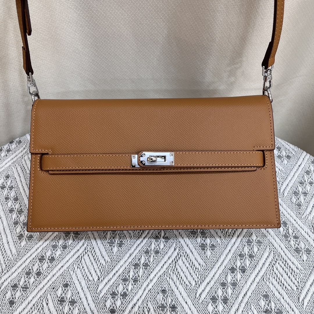 Hermes Elan Shoulder Bags Size 24cm