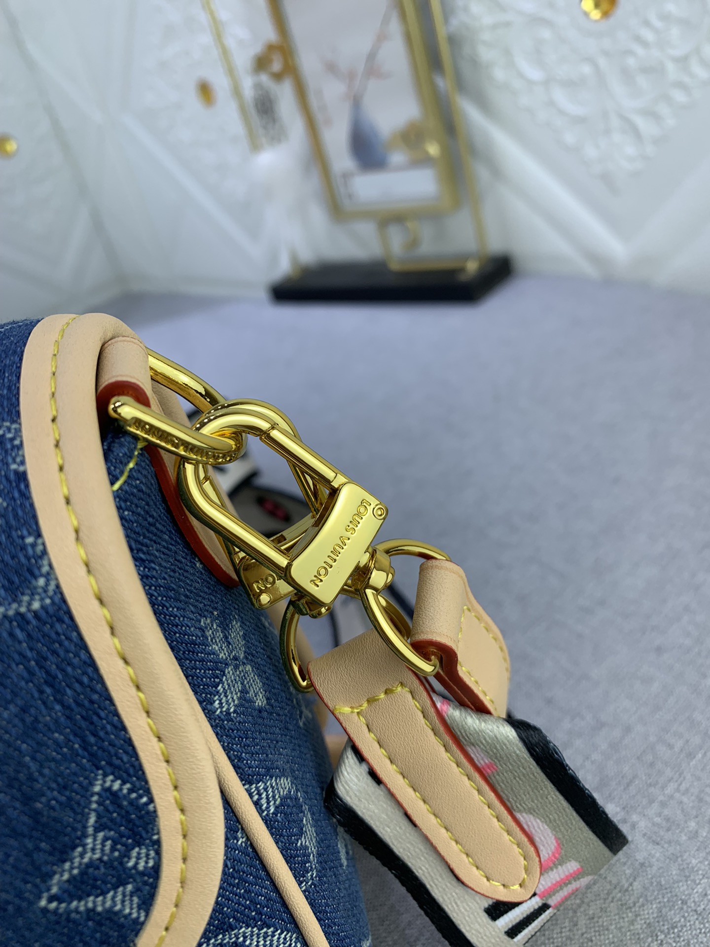 Louis Vuitton M45985 Diane Denim Cowboy Shoulder Bags Size 25*9*15cm