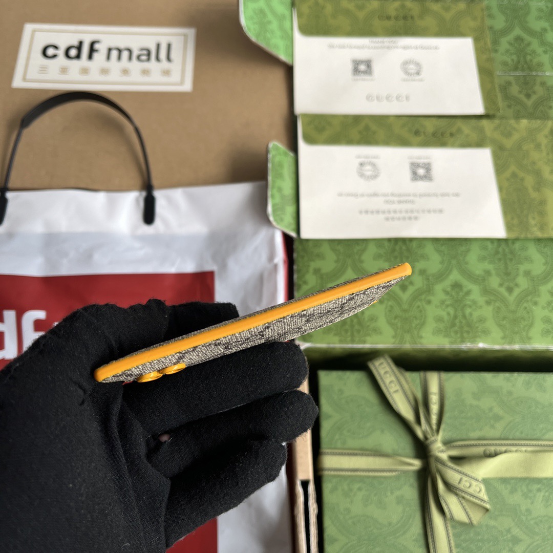 Gucci Kartenetui Mit GG Detail Size 11*7cm