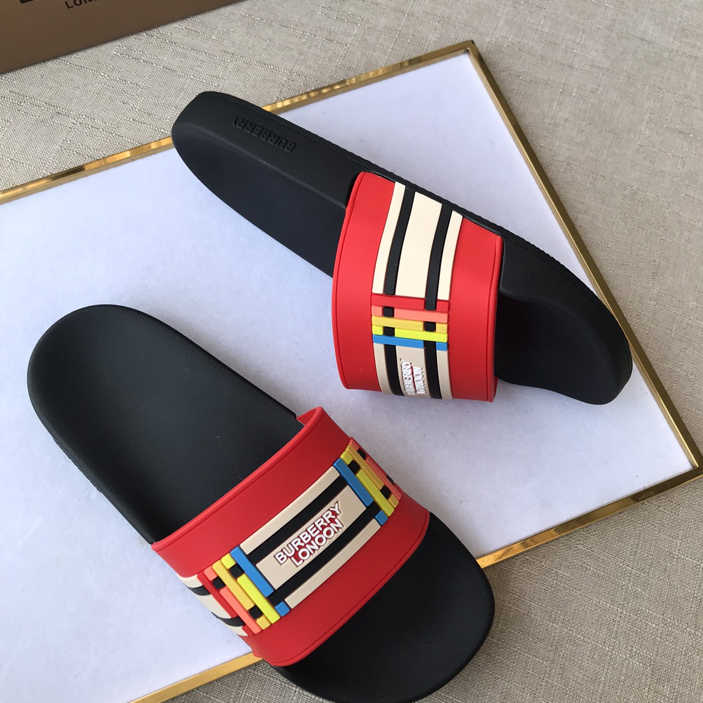 Burberry Mens Women Sandals Gr. 36-46