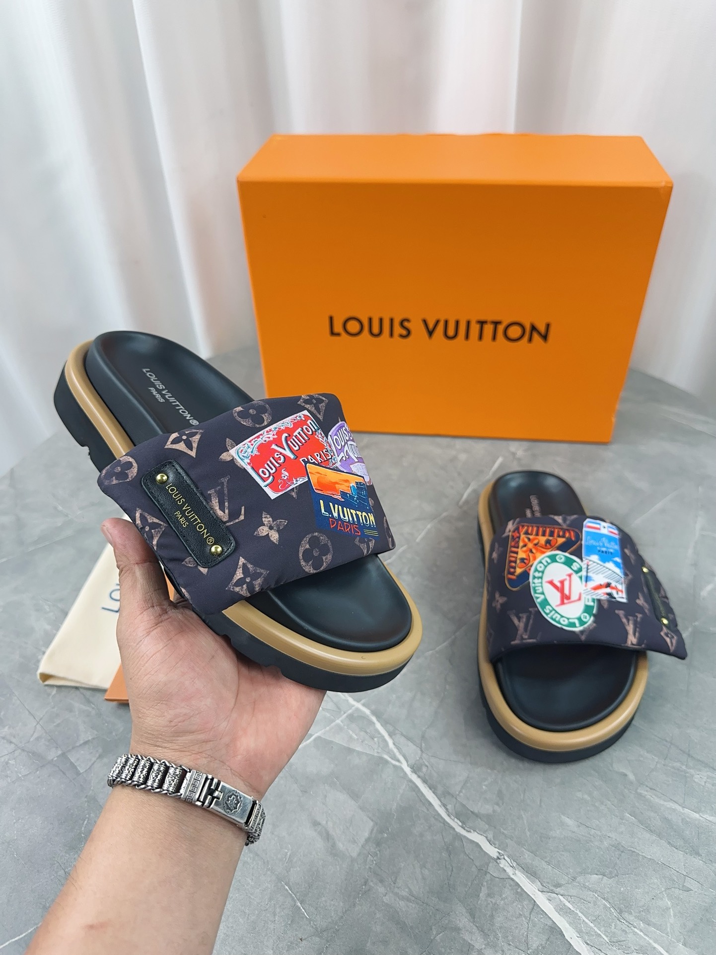 Louis Vuitton 2024ss Pool Pillow Comfort Slippers Size 36-45