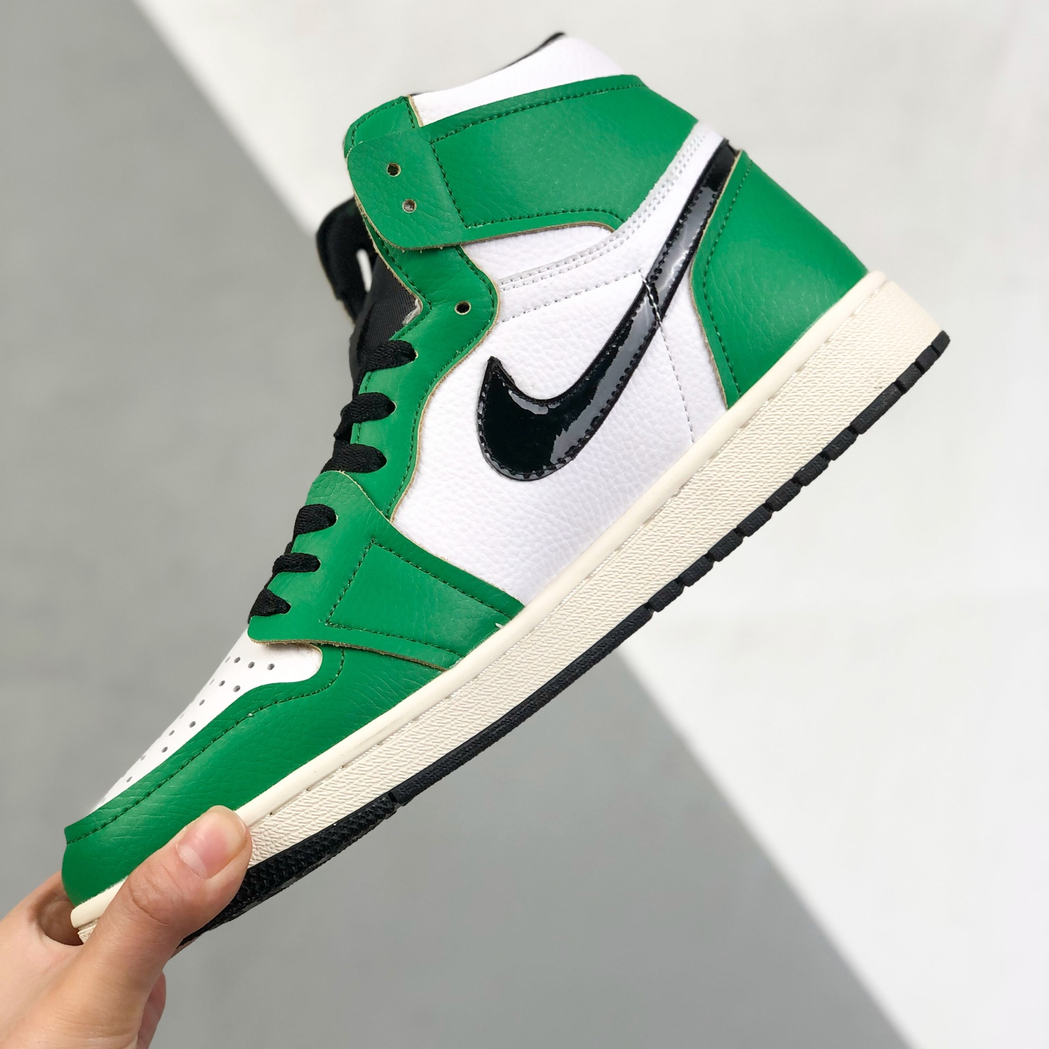 Nike Air Jordan 1 High Top Sneakers Shoes Gr. 36-46