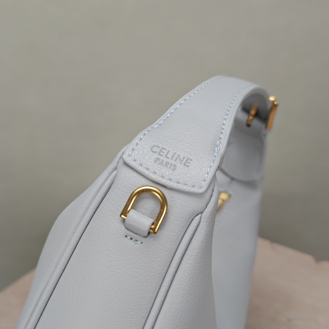 Celine 25ss Lulu Shoulder Bags Size 24*21*5cm