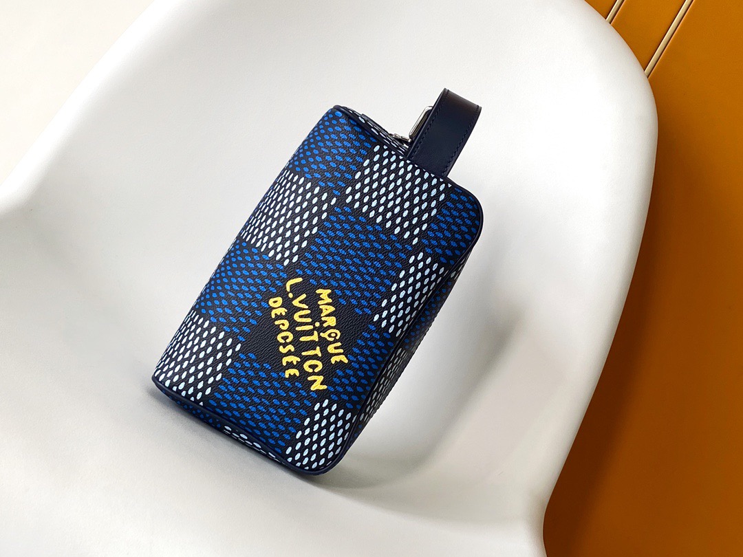 Louis Vuitton N40747 Locker Dopp Kit Bags Size 23*13*12cm