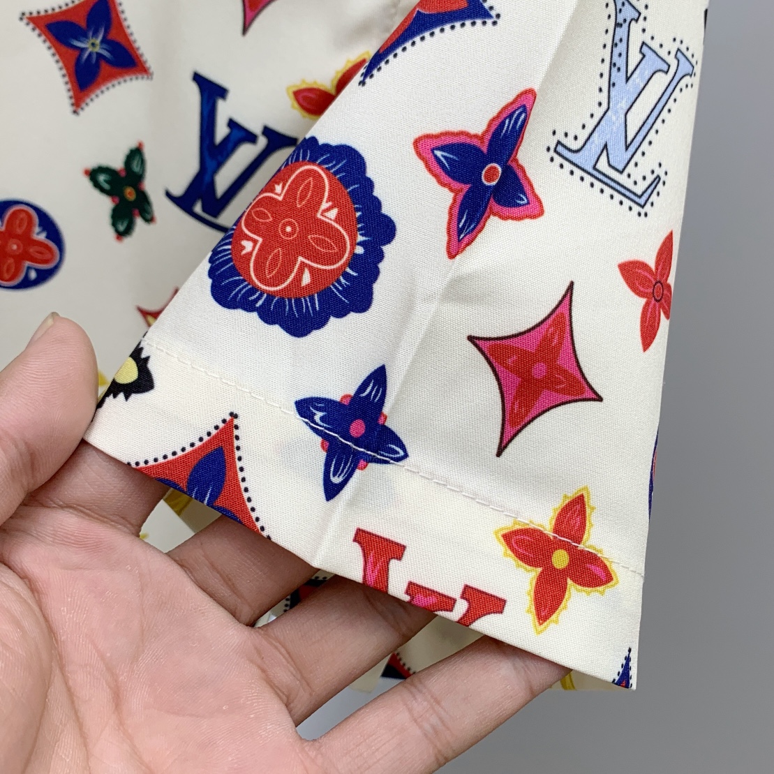 Louis Vuitton Sommeranzug Size M-XXL