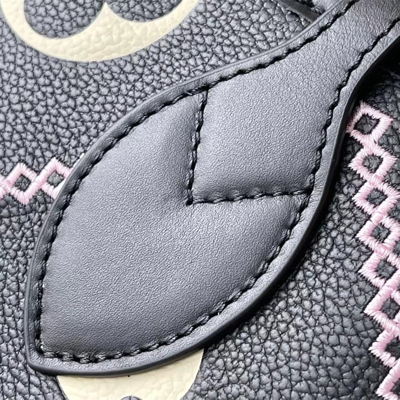 Louis Vuitton M46040 2022 Women Handbag 31*28*14cm