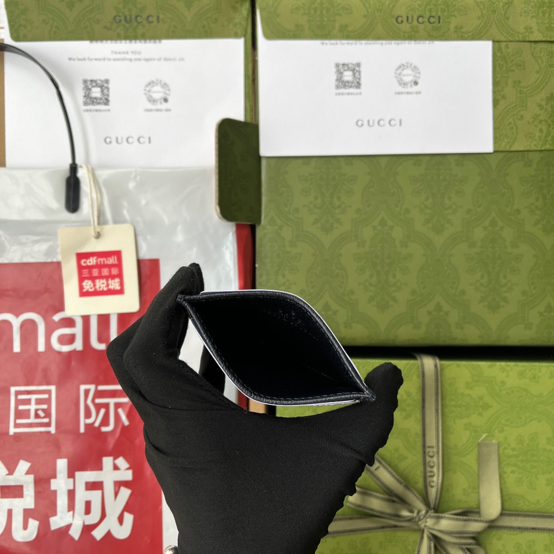 Gucci GG Card case with Interlocking Size 10*7cm Style: 673002