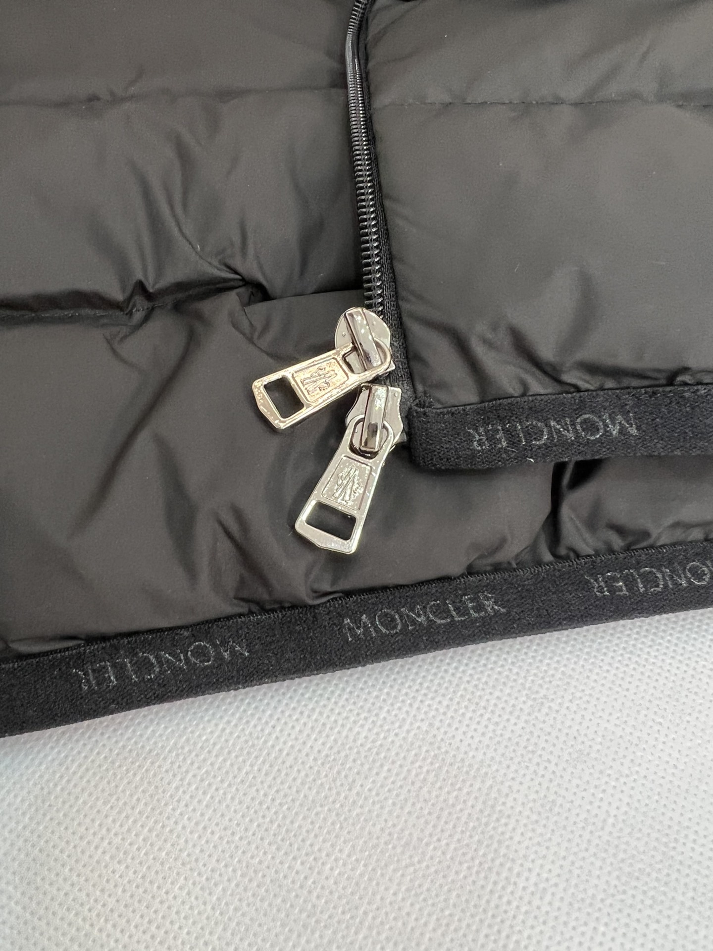 Moncler Contrin Winter Vest Size 1-5