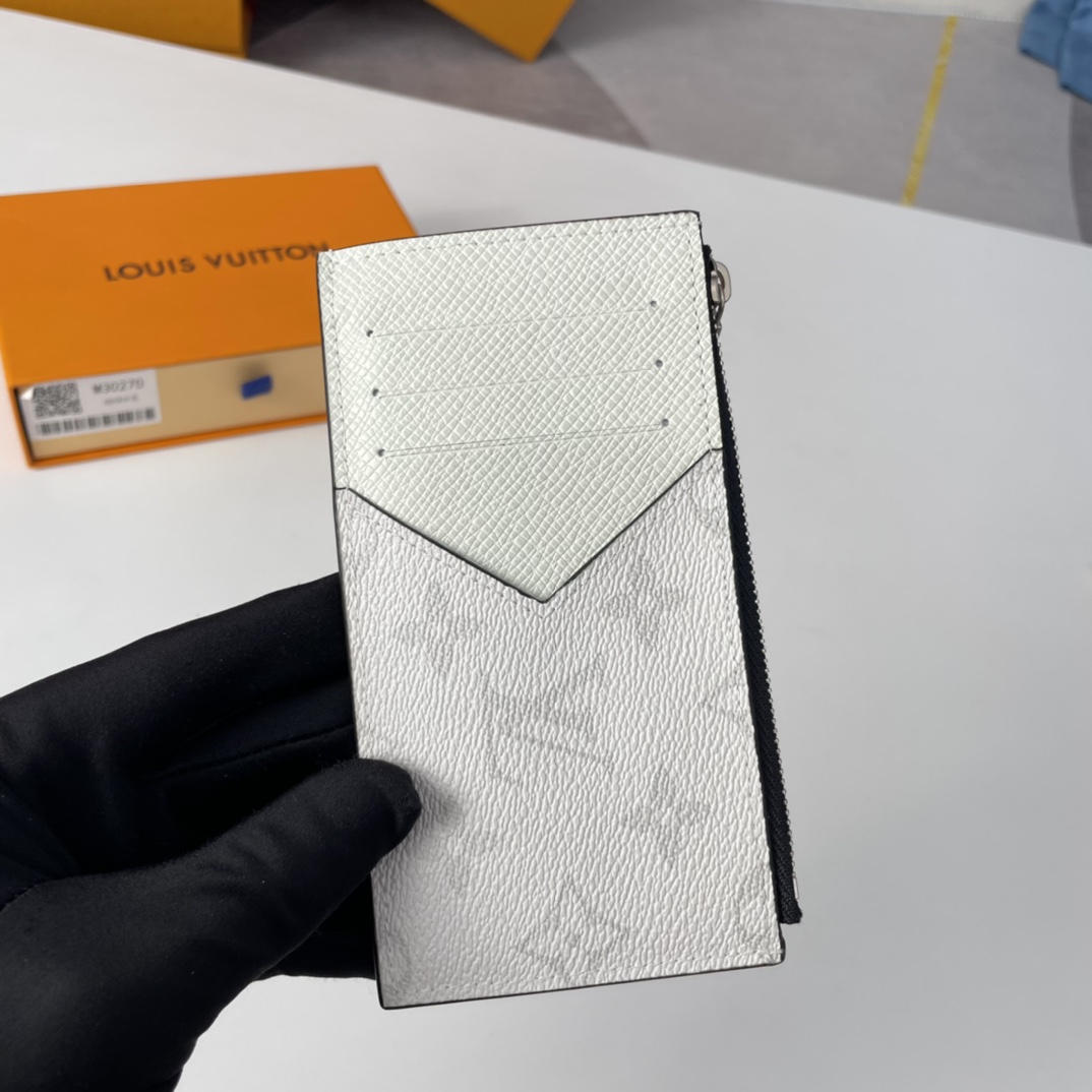 Louis Vuitton M64038 Card Holder Size 14*8cm