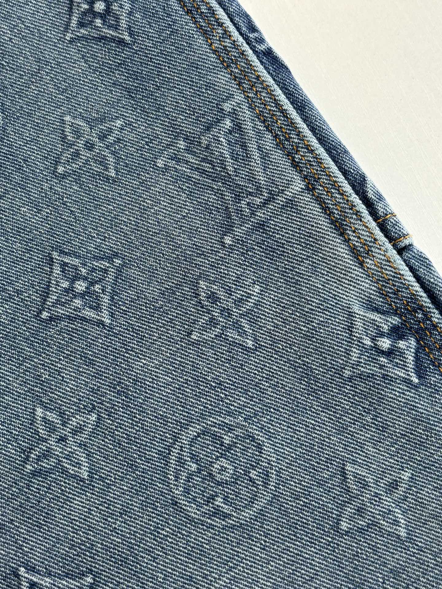 Louis Vuitton Unisex Jeans Size S-XL