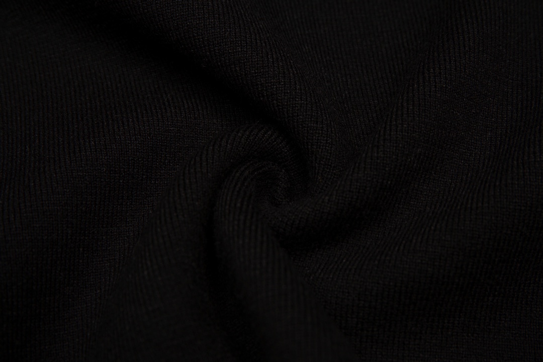 Thom Browne Unisex Sweatshirt Size S-XL