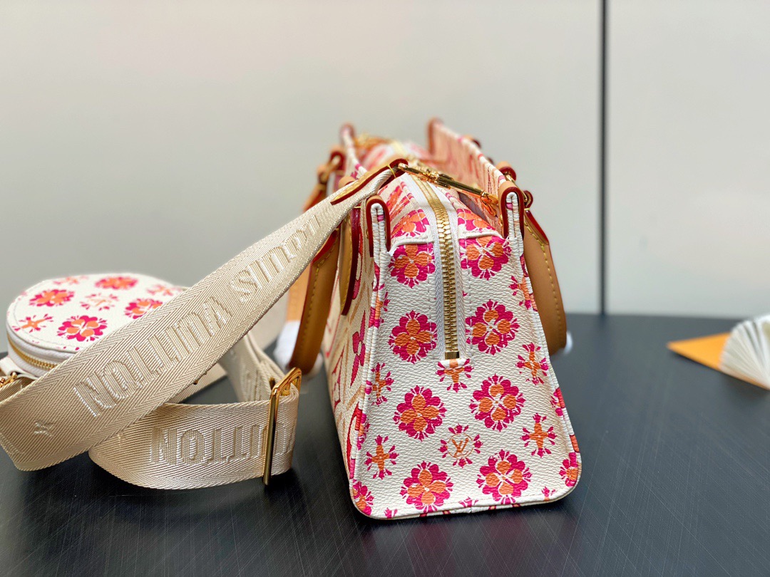 Louis Vuitton M25318 OnTheGo East West Shoulder Bag Size 25*13*10cm