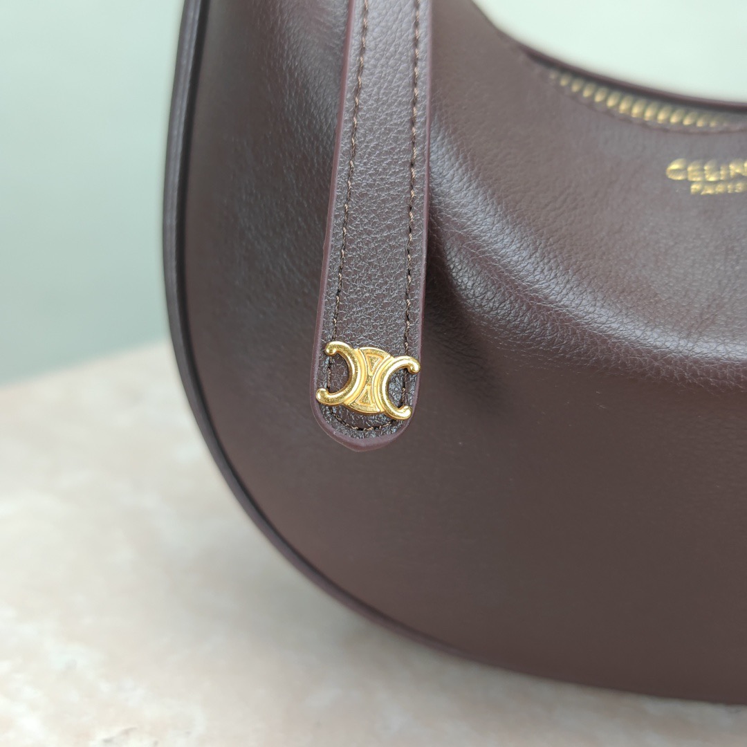 Celine 25ss Lulu Shoulder Bags Size 24*21*5cm