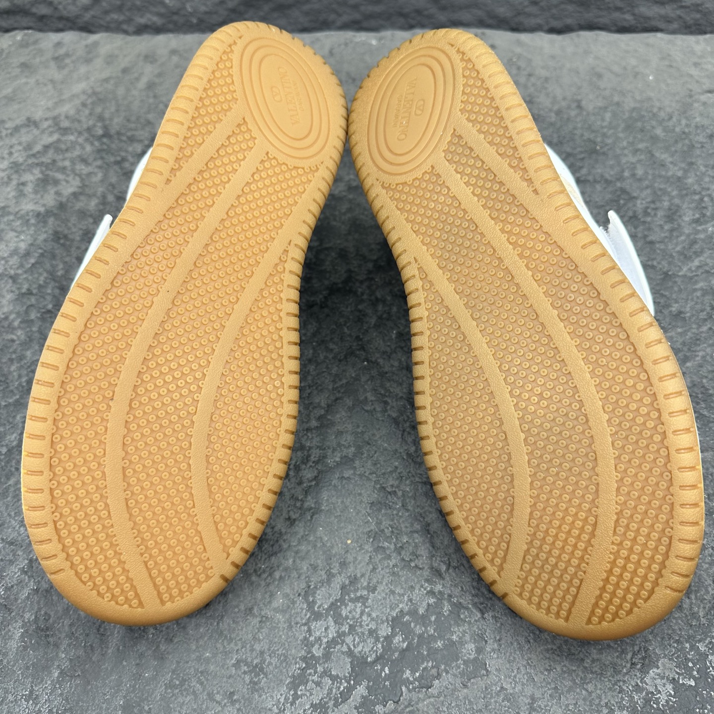 Valentino Joie De Jouer Sneaker Size 36-46