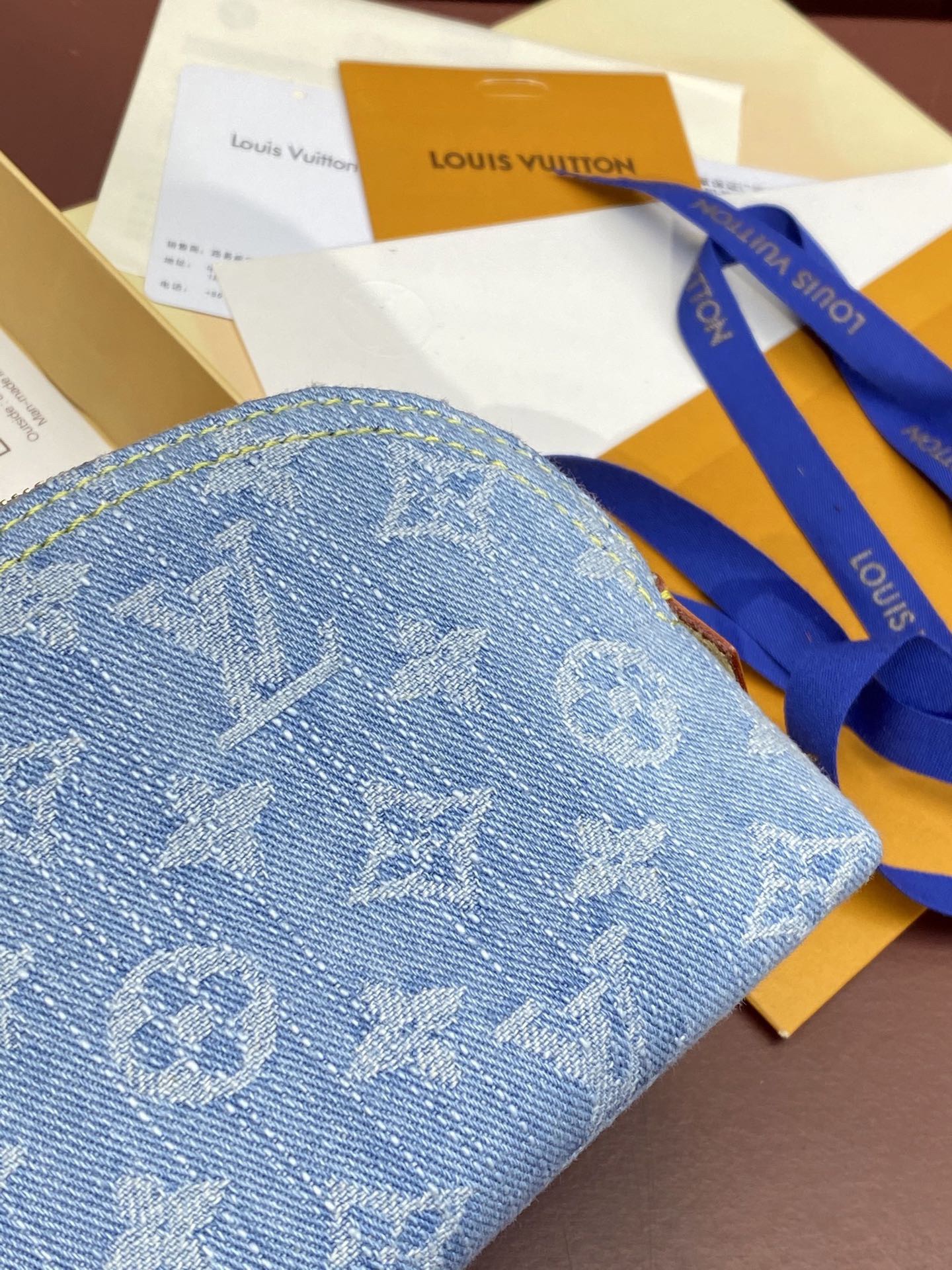 Louis Vuitton M83616 Pochette Cosmétique PM Size 19*12*6cm