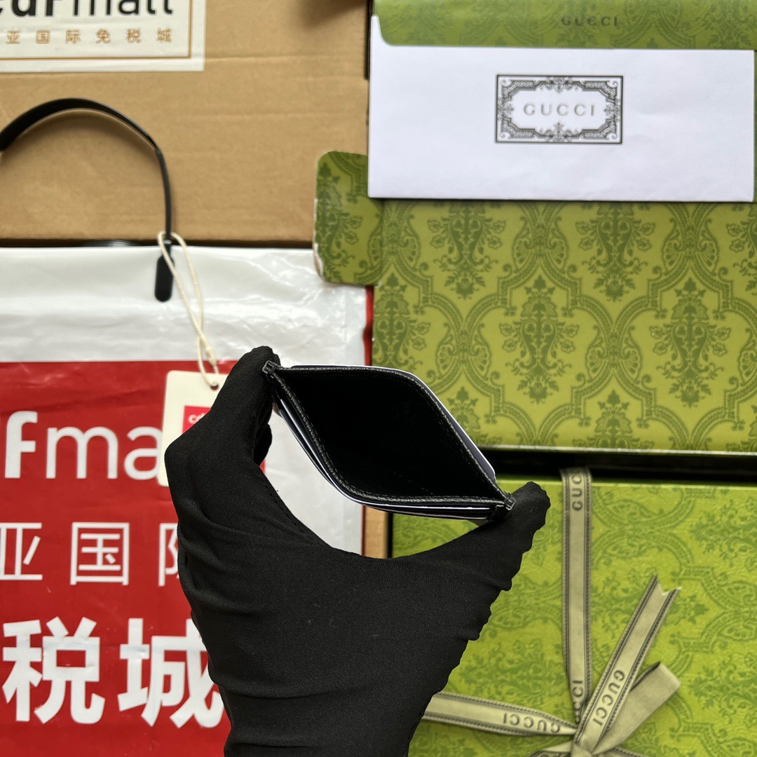 Gucci GG Card case with Interlocking Size 10*7cm Style: 673002