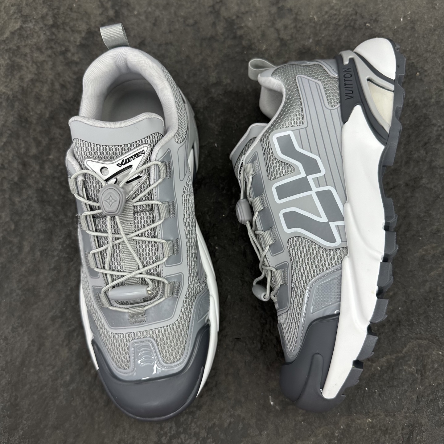 Louis Vuitton LV Runner Tatic Sneaker Size 38-46