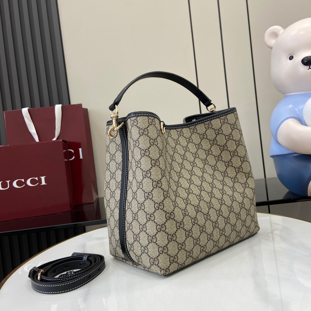 Gucci GG Emblem Women Shoulder Bags Size 25*25*15.5cm