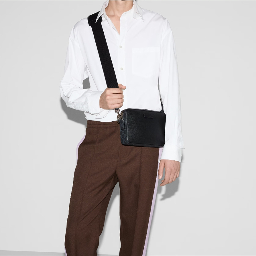 Gucci Kleine GG Shoulder Bags Size 16.5*24*4.5cm