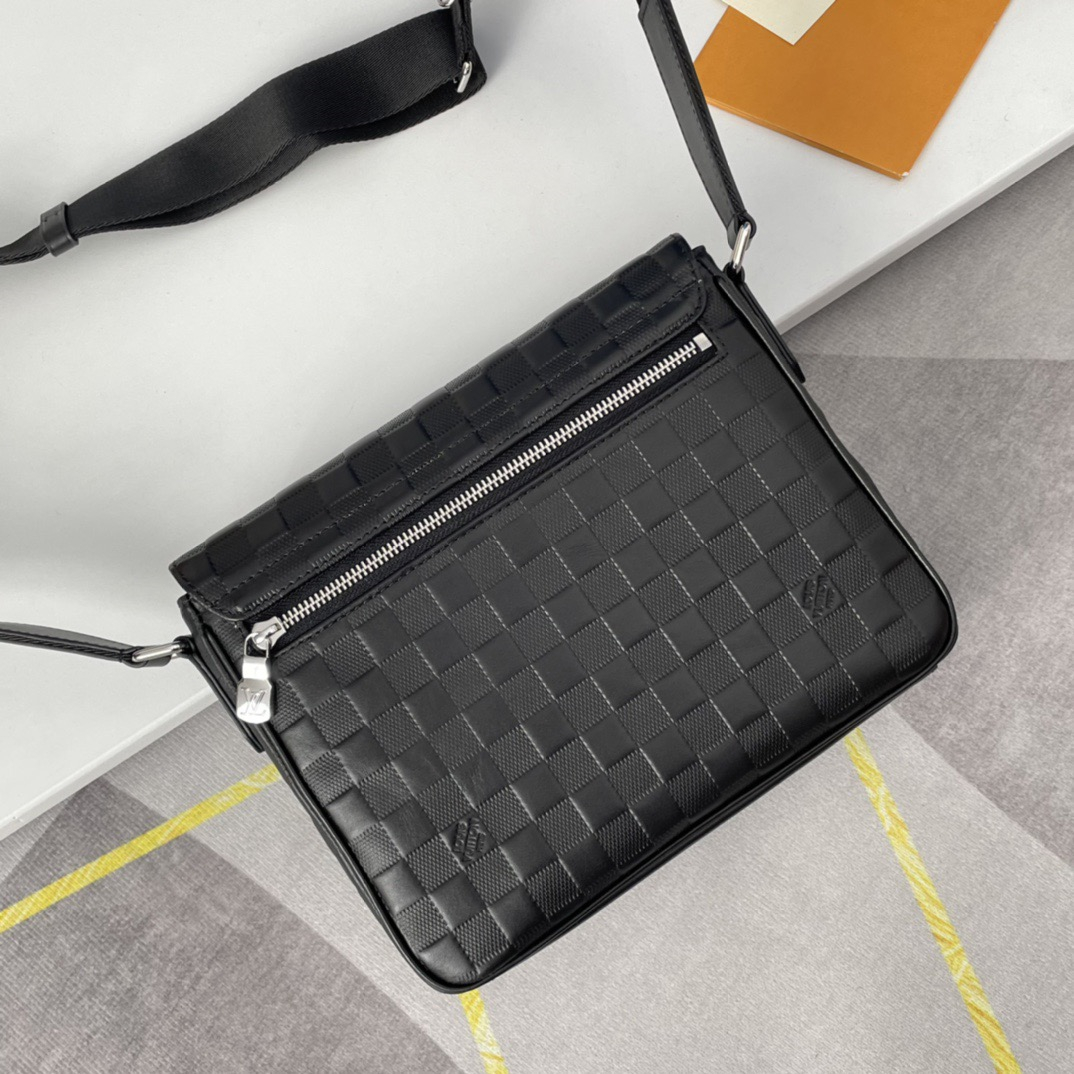 Louis Vuitton N42711 District Men Bags Size 26*20*7cm