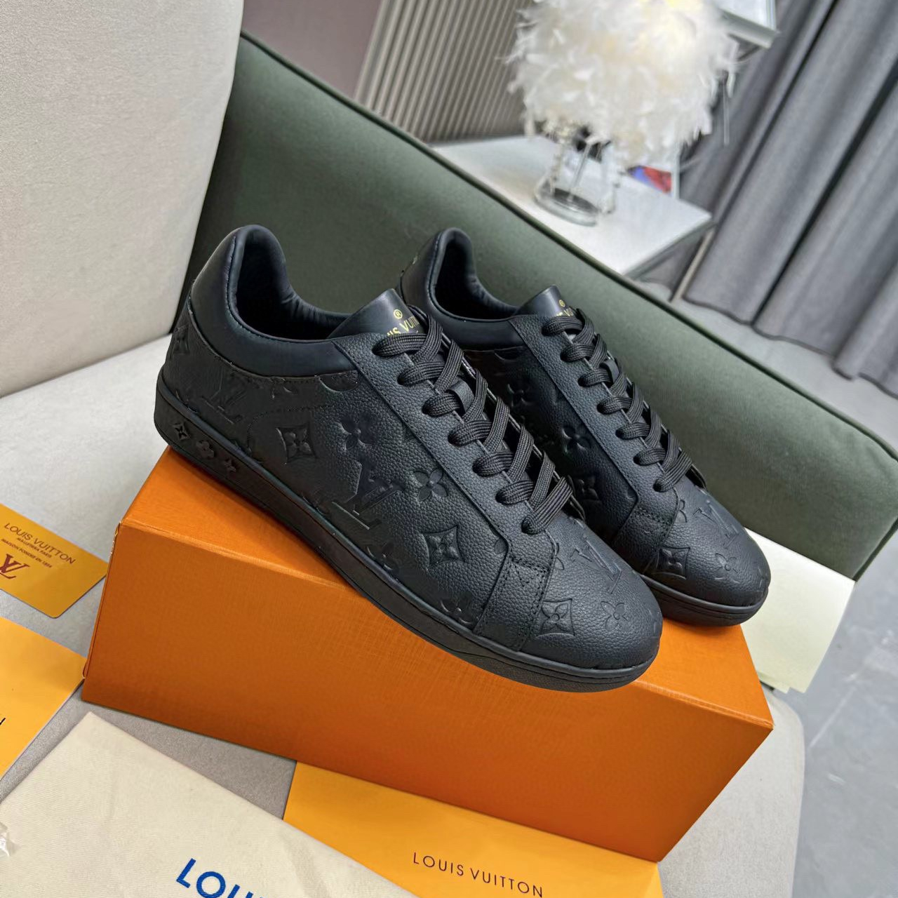 Louis Vuitton Luxembourg Sneaker Size 39-45 4-Color