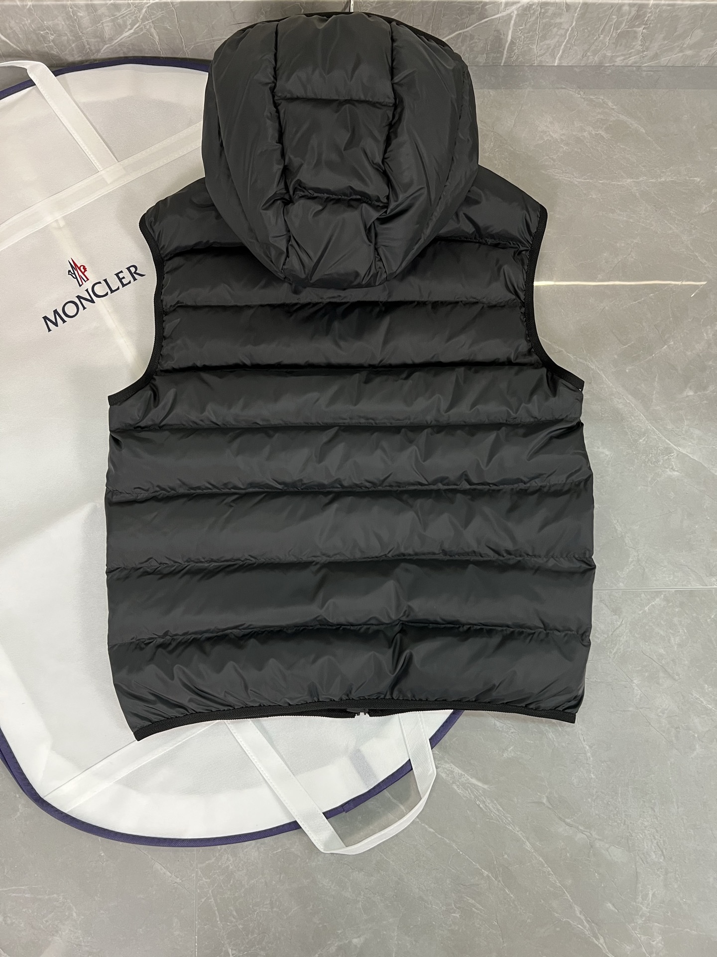 Moncler Valmasque Men Winter Vest Size 1-5