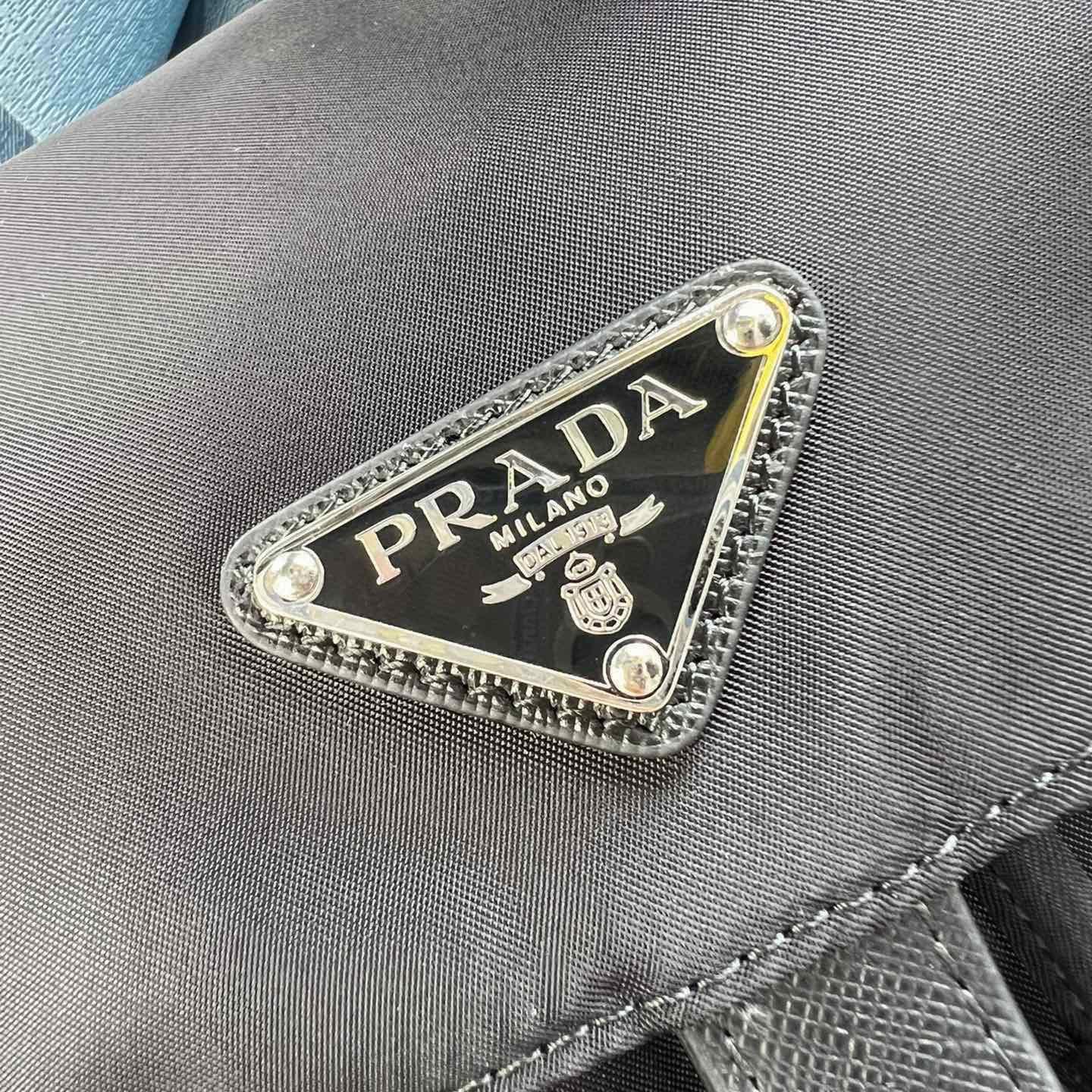 Prada 1BZ677 Re-Nylon Backpack Size 28*23.5*12cm