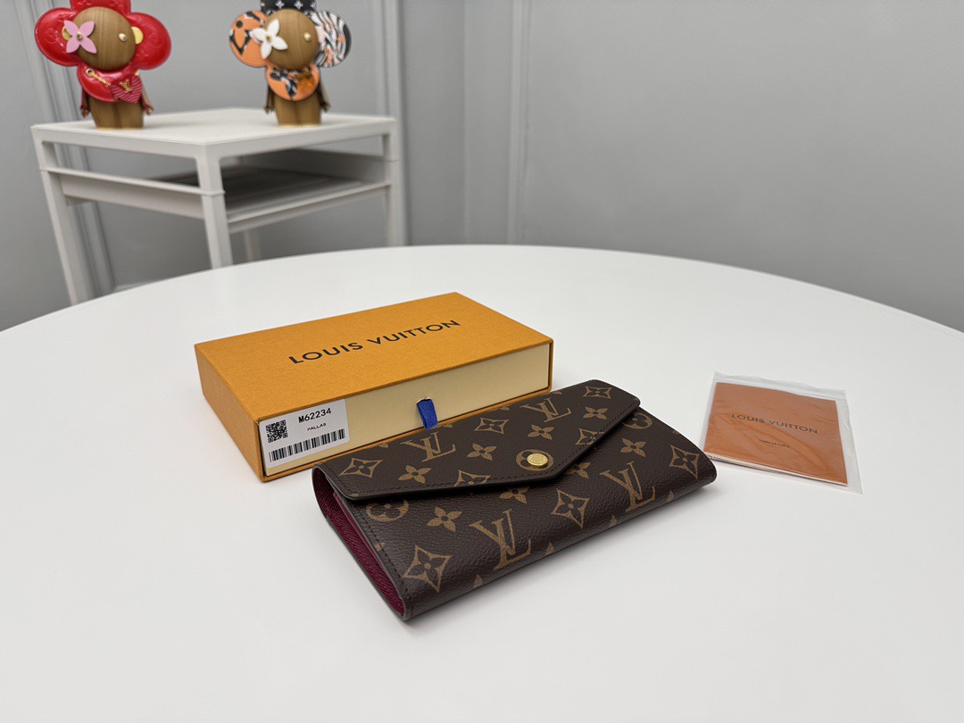 Louis Vuitton Women Wallet M62234 Size 19*10cm