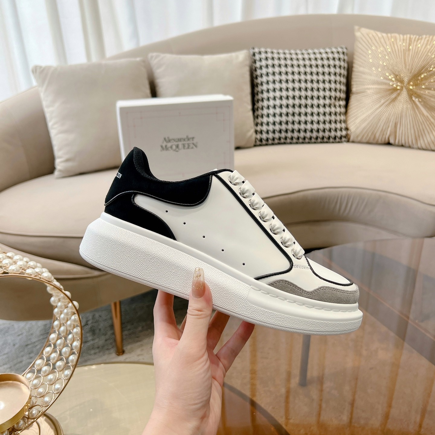 Alexander McQueen Oversized Sneaker size 36-46