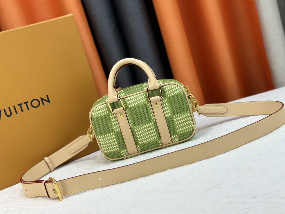 Louis Vuitton N40643 Nano Porte Documents Voyage Shoulder Bags Size 20*13*5cm