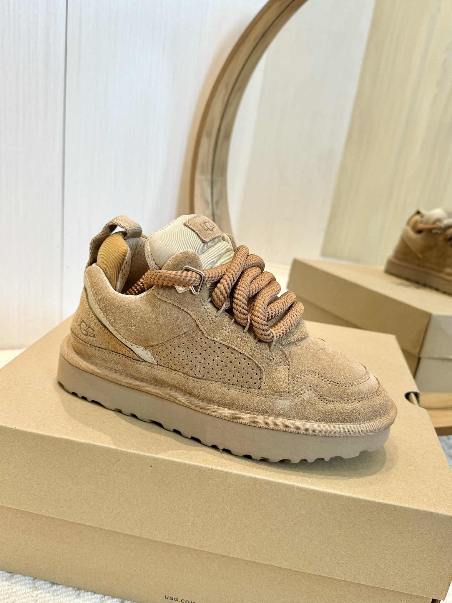 UGG Women Boots Size 35-40